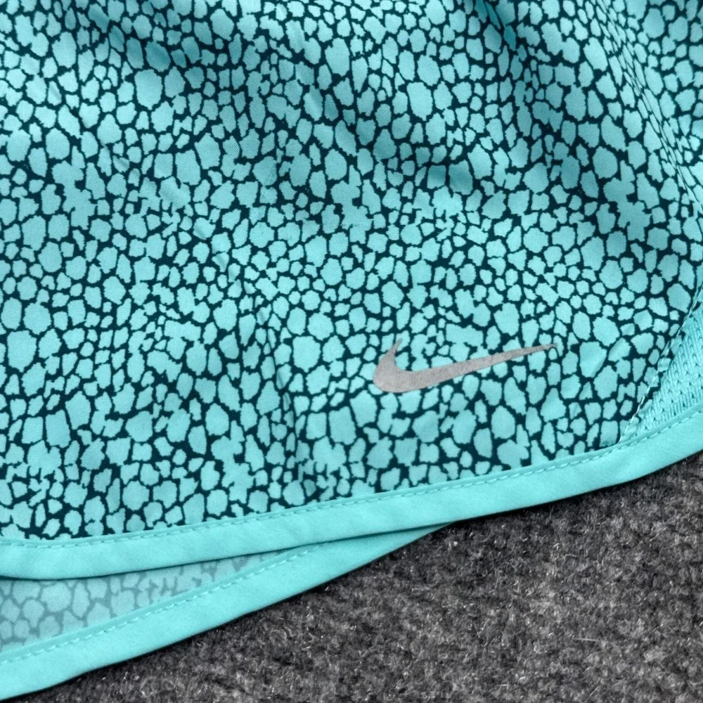 Nik Dri-Fit Running Shorts Womens Size‎ XS Light Blue Animal Print Loose Fit